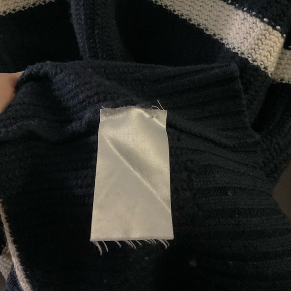 &DAUGHTER Sweater - 100% Lambswool, made in the UK. - Picture 5 of 7